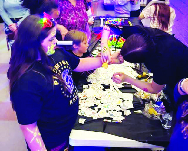 “Glow STEM/Math Night” illuminates B.L. Miller family fun